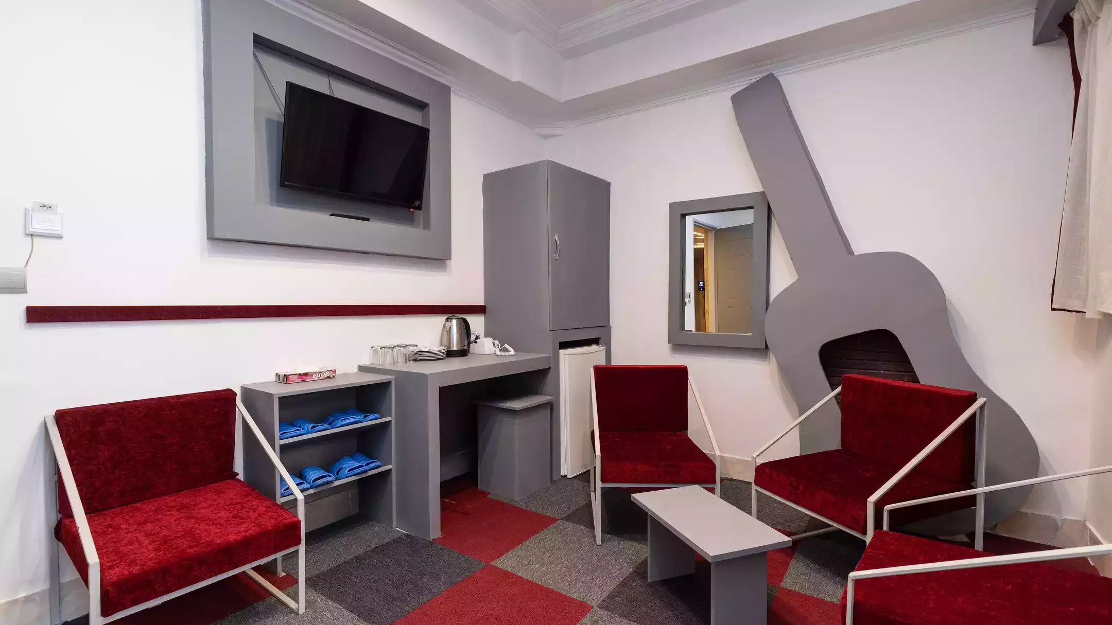 Alibaba https://cdn.alibaba.ir/ostorage/hotel-accommodation-images/67028dbcf6ad7f9b8fab06de_66dc5e550a817712c6d5ae73_هتل آراد - اتاق دوخوابه شش تخته (2).webp